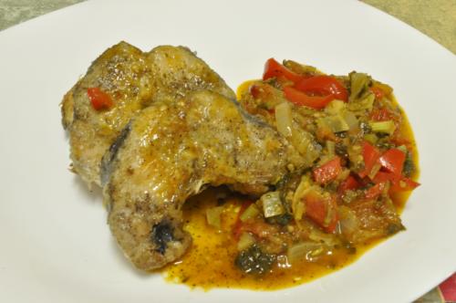 Hejk s rajčatovou omáčkou – Snadné recept z Španělsko kuchyně, hotový za 30 - 45 minut